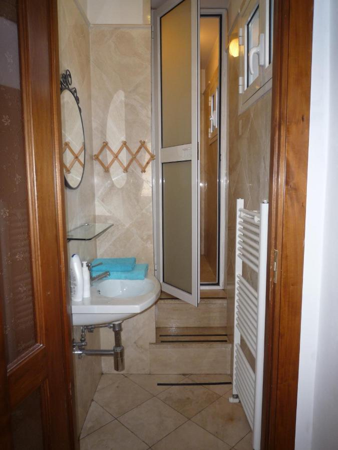 Residenza Mucha Apartment Rome Room photo