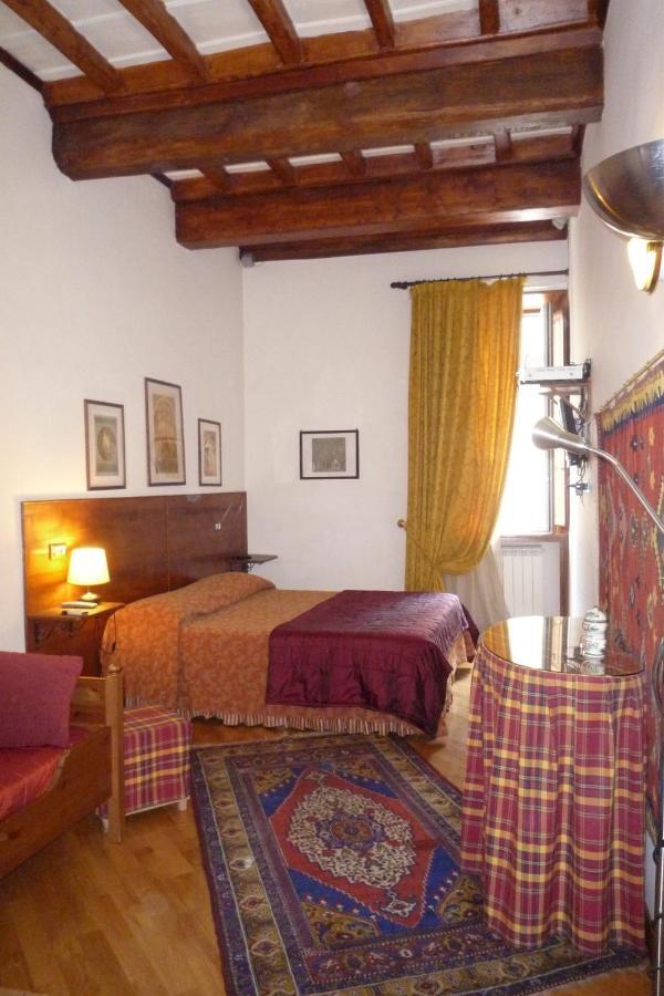 Residenza Mucha Apartment Rome Room photo