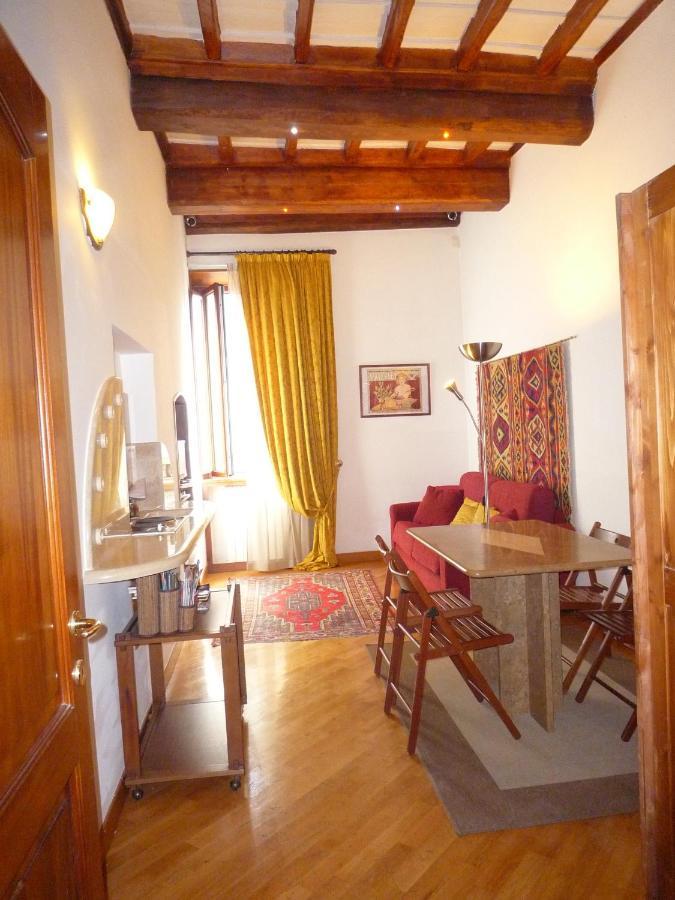 Residenza Mucha Apartment Rome Room photo