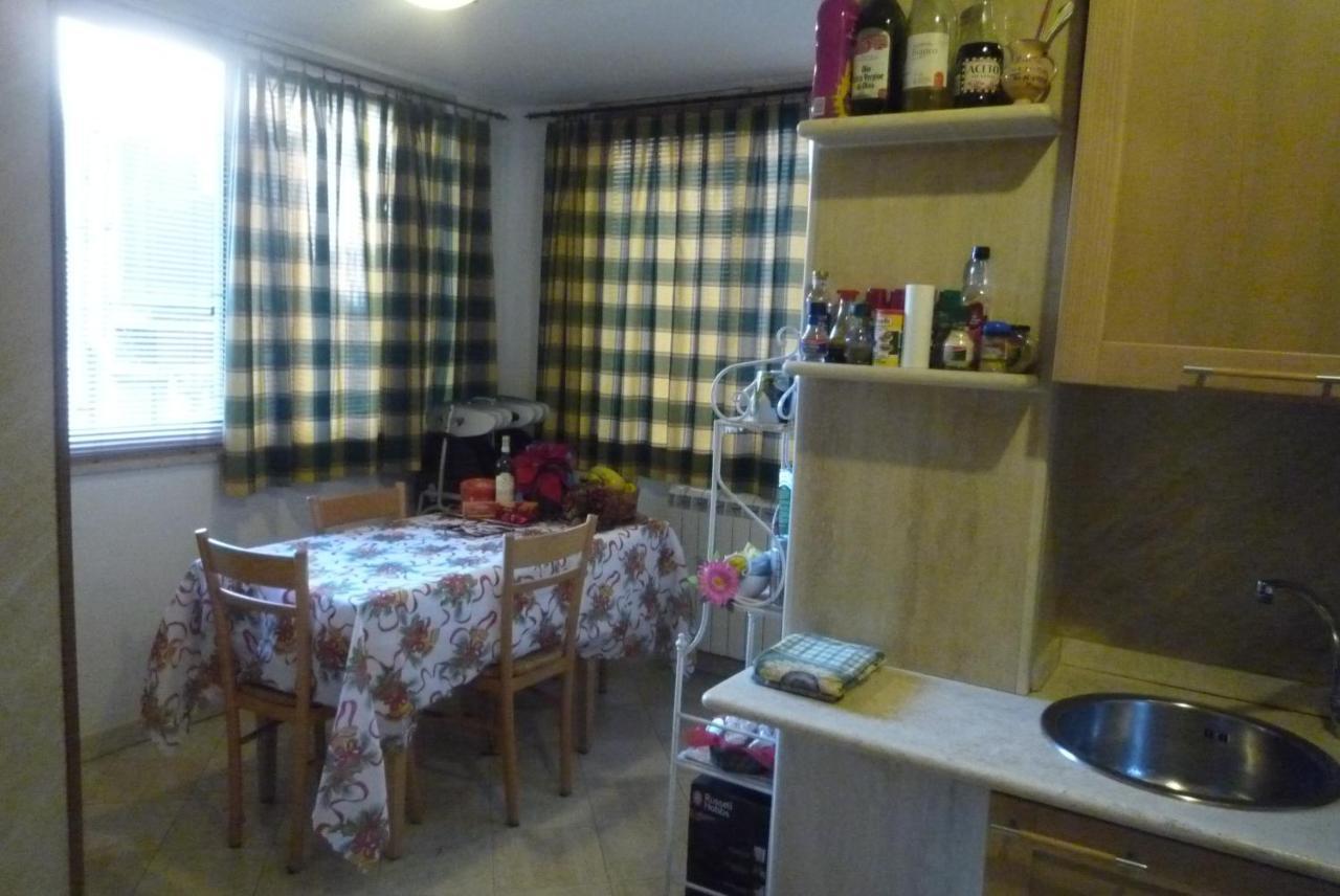 Residenza Mucha Apartment Rome Room photo